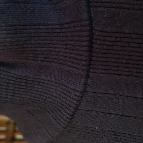 ANN TAYLOR Sleeveless Mock-Turtle Sweater Knit Top - Medium - GUC - Picture 3 of 10